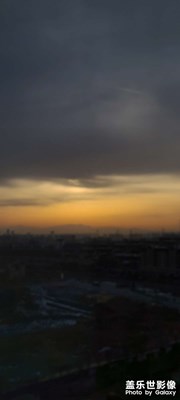 天空，霞光，調(diào)色板！