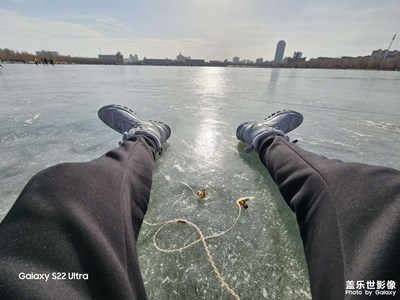 【新年快樂】大年初一湖面踏冰