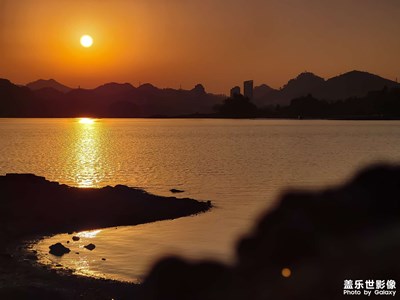 【新年快樂】+夕陽無限好??