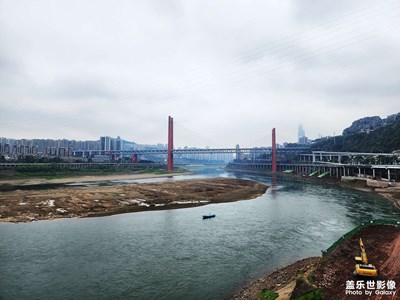 此處是溫柔販賣機(jī)，24小時(shí)營(yíng)業(yè)