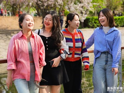 擦肩而過(guò)的人