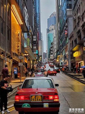 東方明珠真是富貴迷人眼