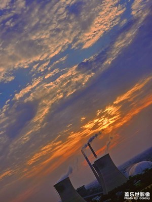 【泛著光的生活】傍晚的云