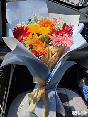 【不期而遇的美好】+畢業(yè)花束