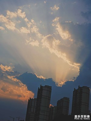 三星 Galaxy S23 Ultra鏡頭下的【丁達爾】