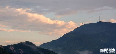  ??「關于八月」??