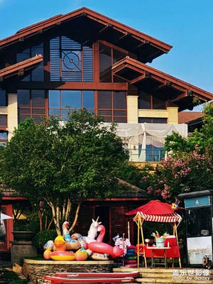 【最美初秋】恐怕是今年最后的游泳機(jī)會(huì)