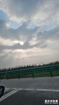 【最美初秋】+丁達爾天空