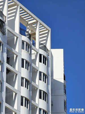 【光影之間】 樓宇間的光影