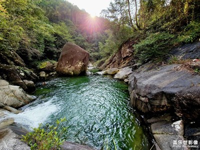 【雙節(jié)小長假】山澗清溪匯碧潭（2）