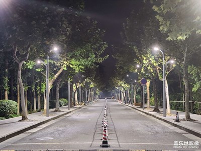 校園夜景