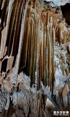 【精彩瞬間】鐘乳石隨拍