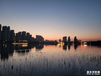 冬日夕陽(yáng)余暉