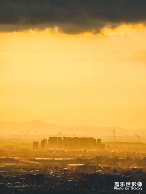 又開始期待夏天了