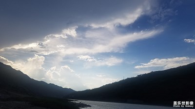 家鄉(xiāng)的漢江河