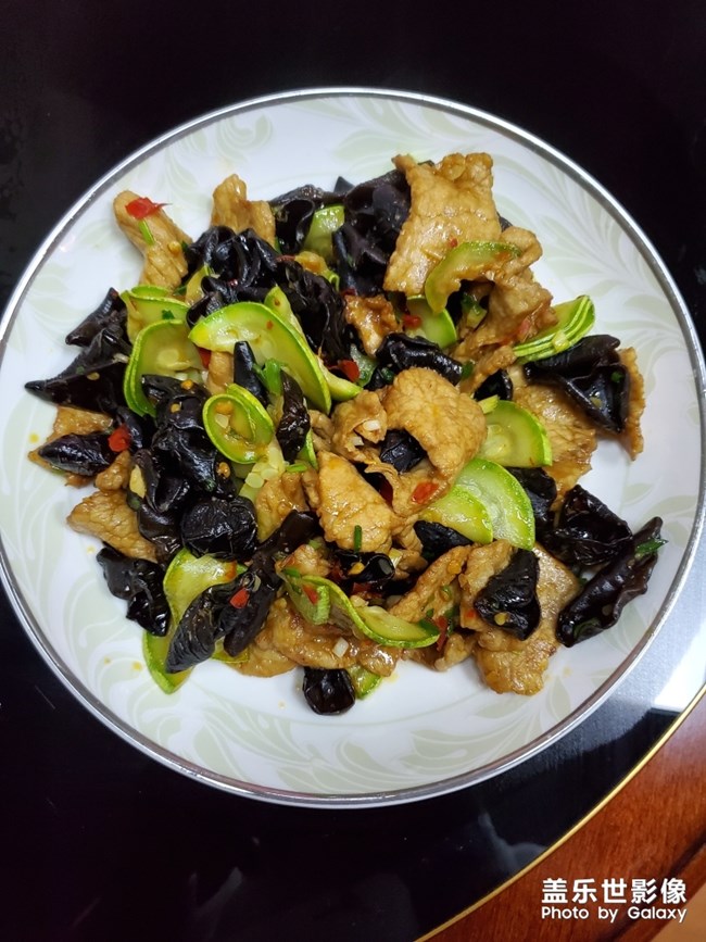 家常菜水豆豉炒菠菜