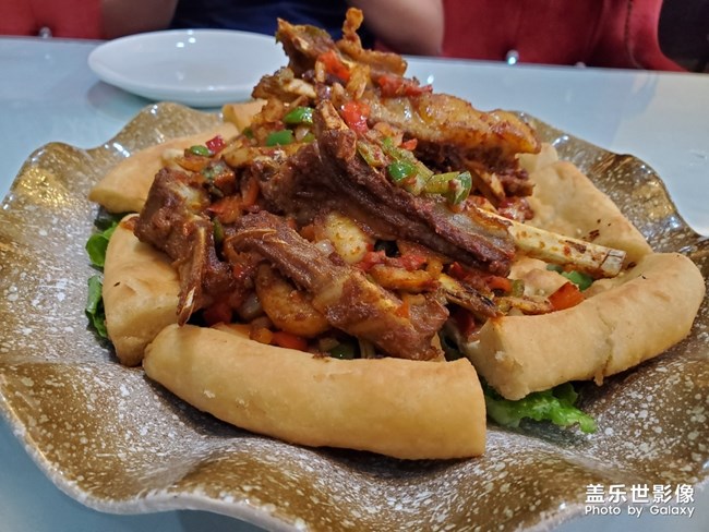 我就是餓死，也不吃清真