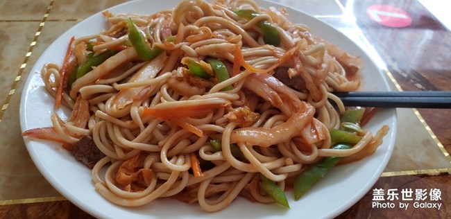 看到好吃的就餓