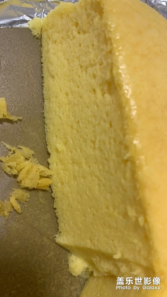 忙活一下午，自制新鮮出爐的蛋糕