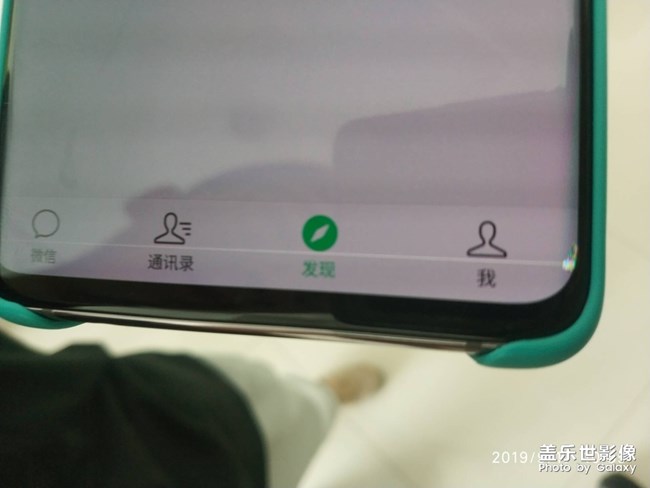 大哥進(jìn)來看看屏幕，求救！