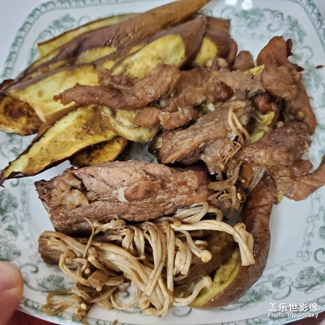 燒烤店不開(kāi)門，自己做點(diǎn)，解解饞