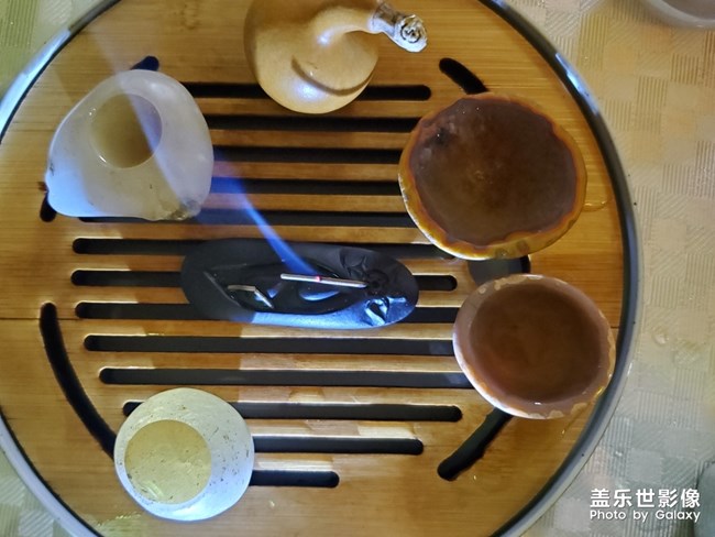 方寸中都是天然美石