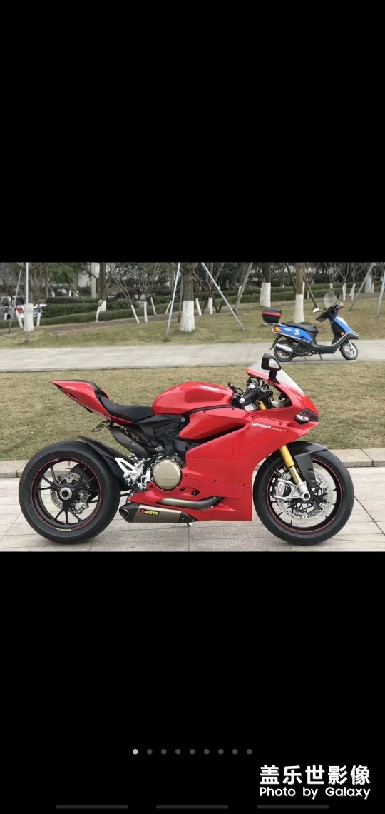 好看不   這車很暴力   不是一般人能駕馭了