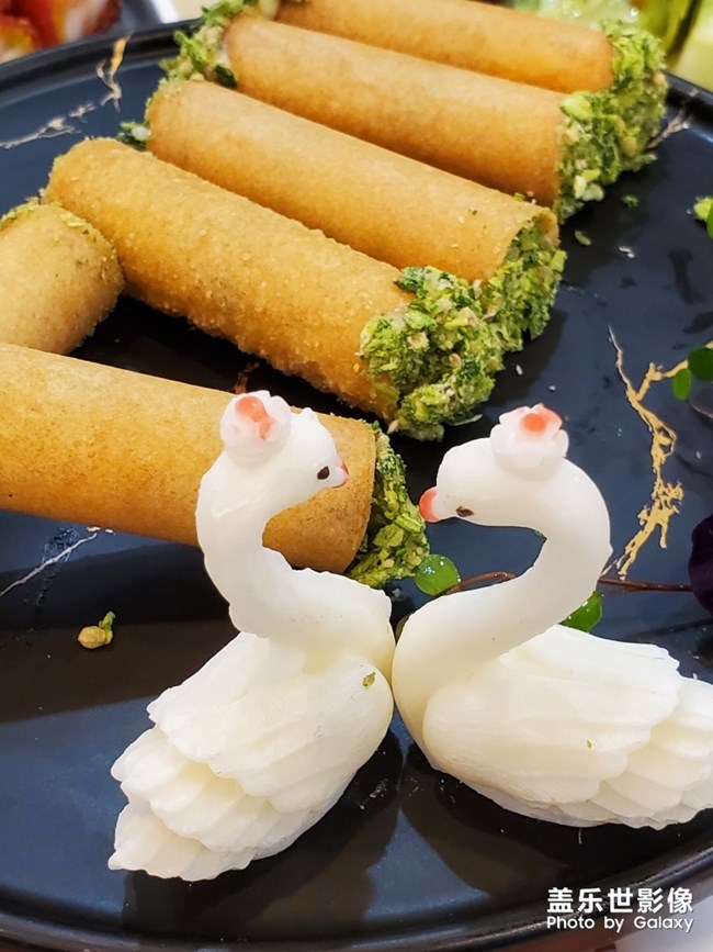 小點(diǎn)心隨便來兩道