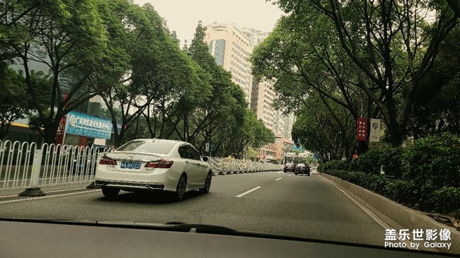 S20 AI一鍵多拍照片效果