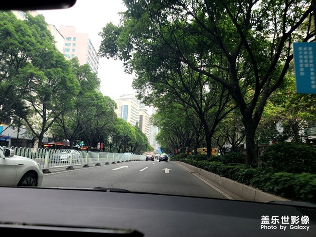 S20 AI一鍵多拍照片效果