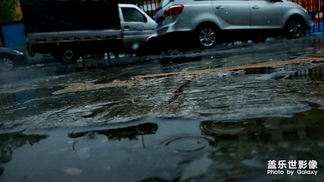 有時淋雨也是一種宣泄