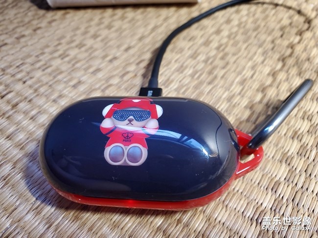 終于買了GALAXY BUDS+