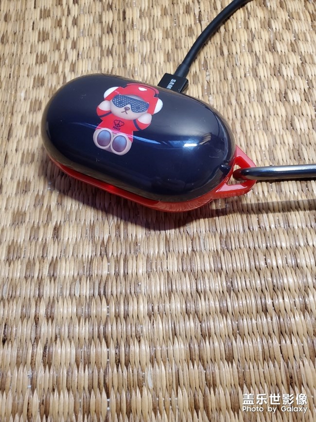 終于買了GALAXY BUDS+