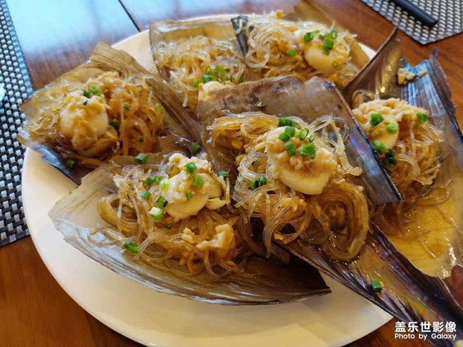 天氣晴好，心情舒暢，出來小聚，放松放松！