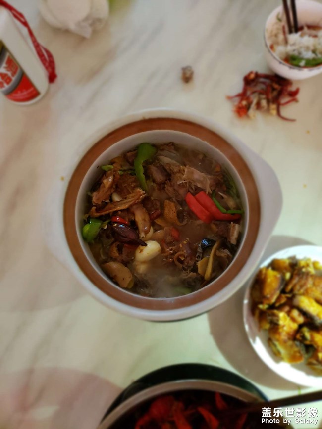 【午夜饕餮】小龍蝦花甲啤酒鴨雞翅