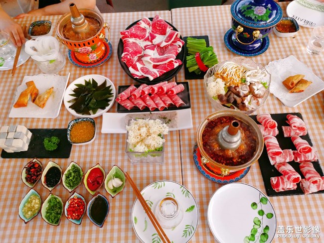 好看    好吃    ????