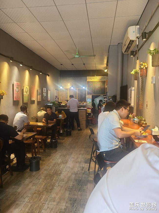 聽(tīng)說(shuō)這里的面好吃