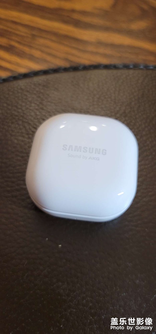 note20u白色實物特寫拍照周邊變花是什么鬼