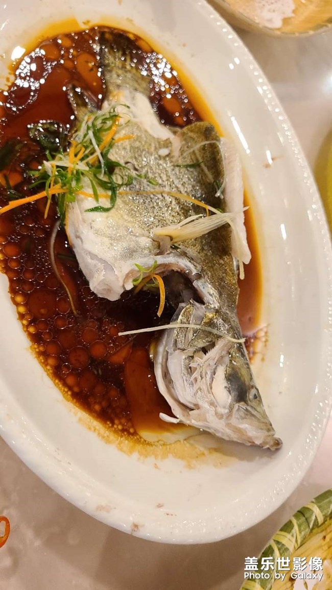 慶祝雙節(jié)，菜品很多，拍不完??門口的冬瓜就是這樣煮的