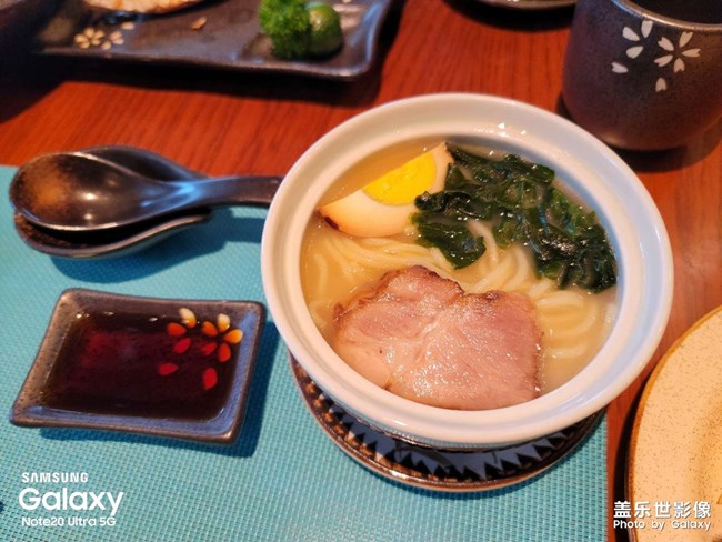 喜來(lái)登雅日餐廳午間套餐