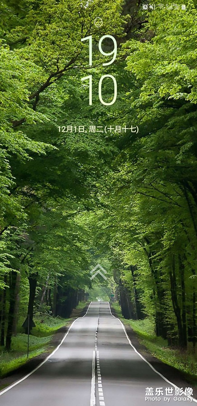 請問一下，這個小三角怎么去掉？