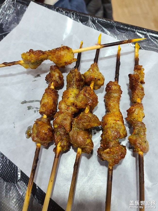 這次都是吃的。