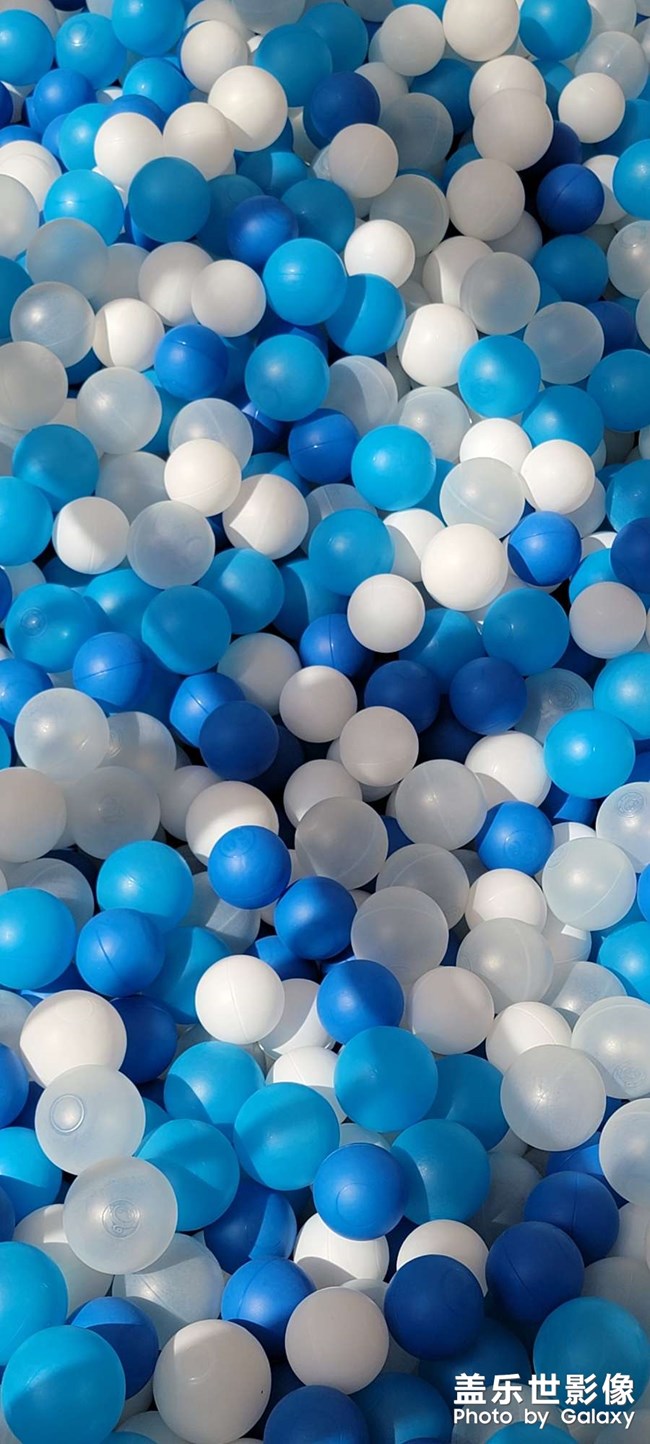 夏天快來(lái)了，提前準(zhǔn)備清爽藍(lán)白色桌面