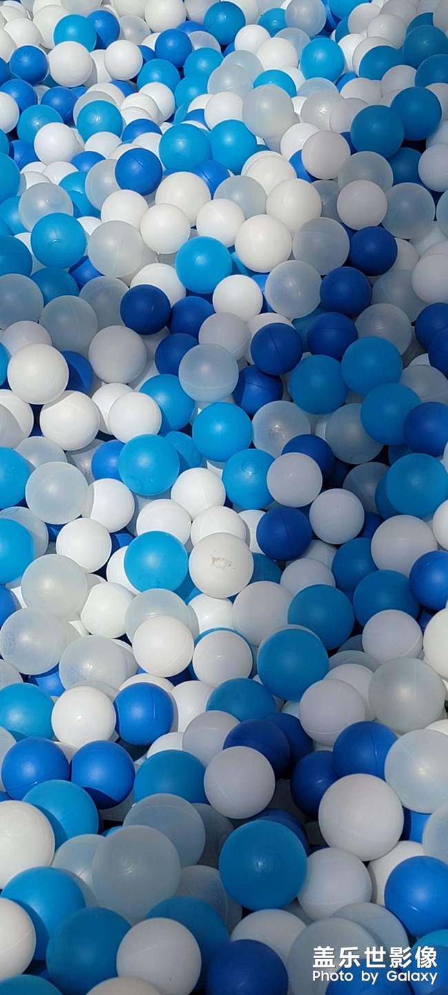 夏天快來(lái)了，提前準(zhǔn)備清爽藍(lán)白色桌面