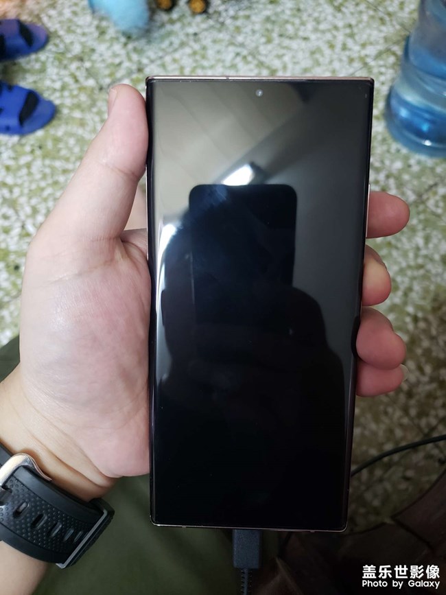 我也中招了，黑屏