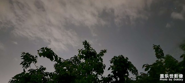 明天會(huì)是個(gè)好天氣，祝大家五一快樂(lè)!