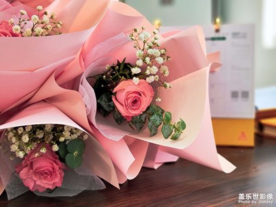 送你一朵小紅花