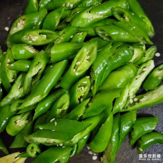 #廚房日記 【鍋烤魚(yú)炒青椒】篇