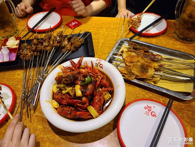 快樂(lè)不就是吃吃吃嘛