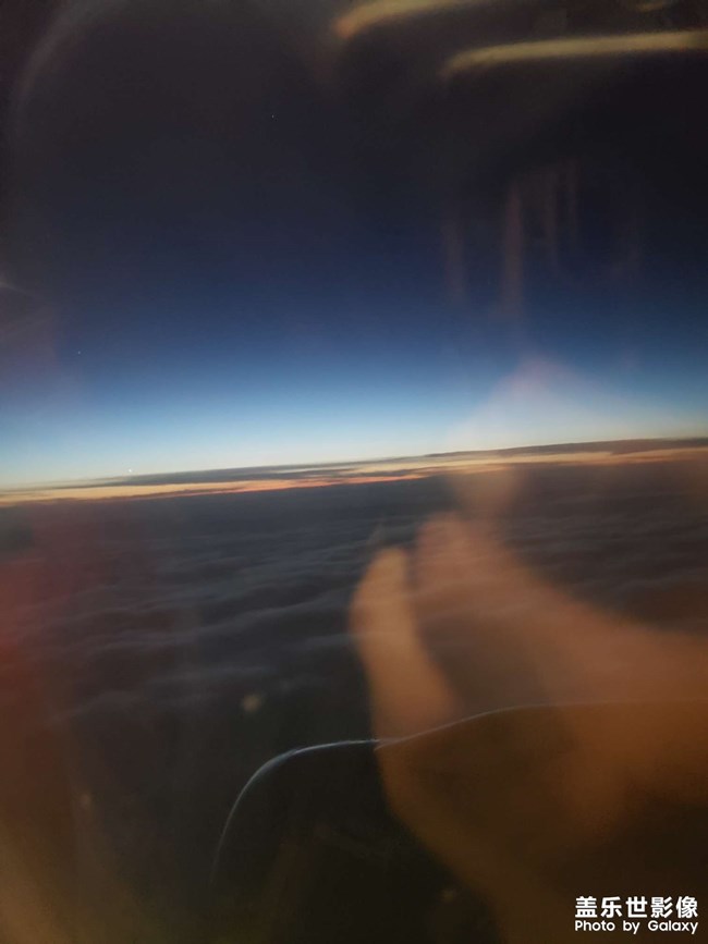 云上云下兩個世界